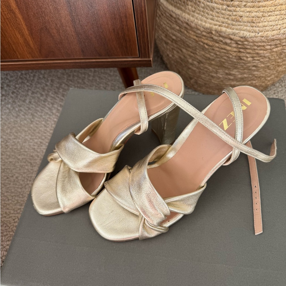 Inez Susie 3.5” Soft Leather Sandals